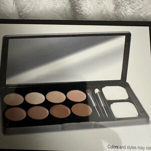 Makeover Essentials B Me Conceal Me Concealer Set 8 Colors Foundation Contour